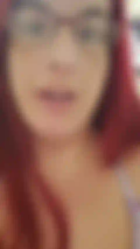 35 Weeks bauchfetisch-video - wir sprechen darüber, wie du küsst, leckst, meinen bauch reibst, mit der zunge meinen bauchnabel fickst, die spitze deines schwanzes in meinen tiefen bauchnabel schiebst und ihn fickst. Joi! Audio!