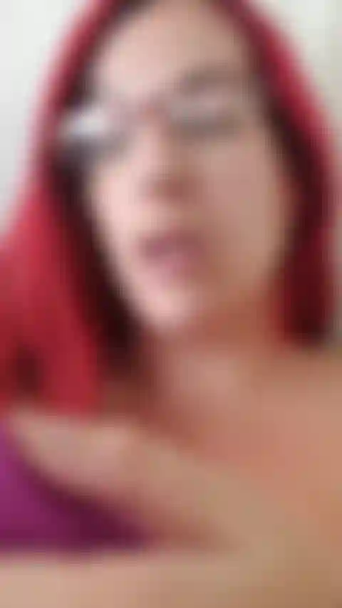 Nach frustrierenden 24 stunden ohne echten schwanz, ohne orgasmen und zu viel verdammtes necken, einschließlich meiner stimmung, die während eines masturbationsvideos stirbt, habe ich diese schlampe angegriffen, mich weggeschlichen und mich darum gekümmert. Lol.