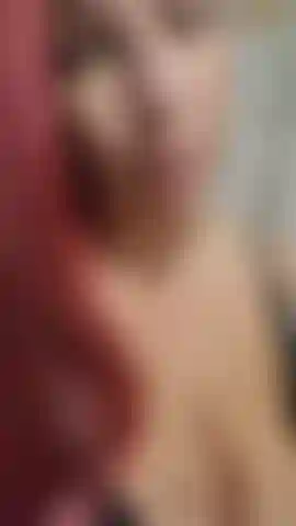 Ziehe mich aus, zeige meinen schwangeren körper und stopfe dann mein höschen so weit in meine muschi, wie es passt! Ich ziehe sie am ende heraus und zeige dir, wie cremig sie aus meiner schwangeren muschi sind! Du wirst nie erraten, wie cremig sie geworden sind! 24 Weeks!