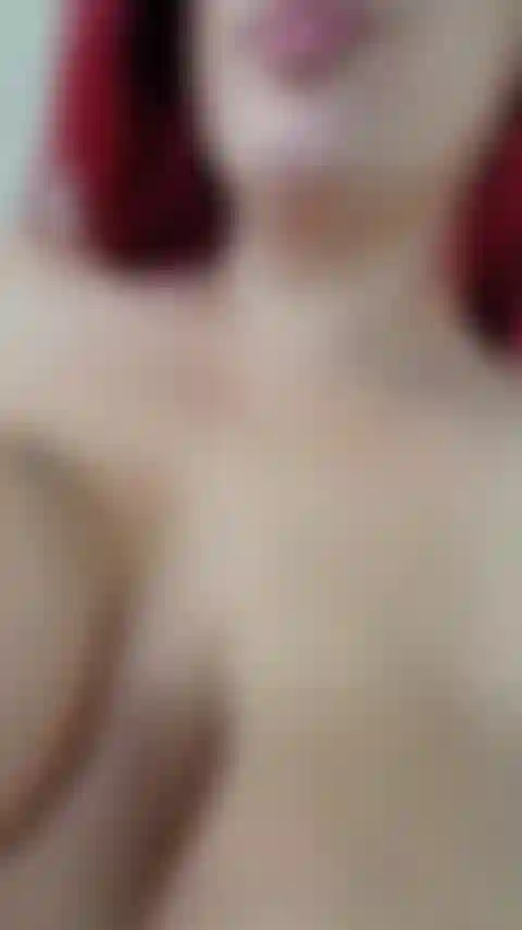 Nur ein vorgeschmack darauf, wie ich milch aus meinen brustwarzen sauge und sie über meine titten laufen lasse!