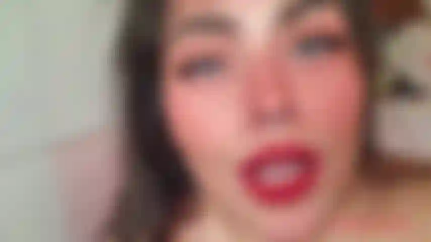 Anbetung einer behaarten muschi in nahaufnahme.