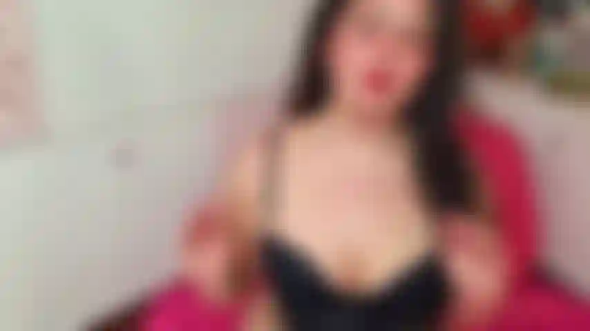 Zungenkämpferin – großes, langes zungenspuckspiel.