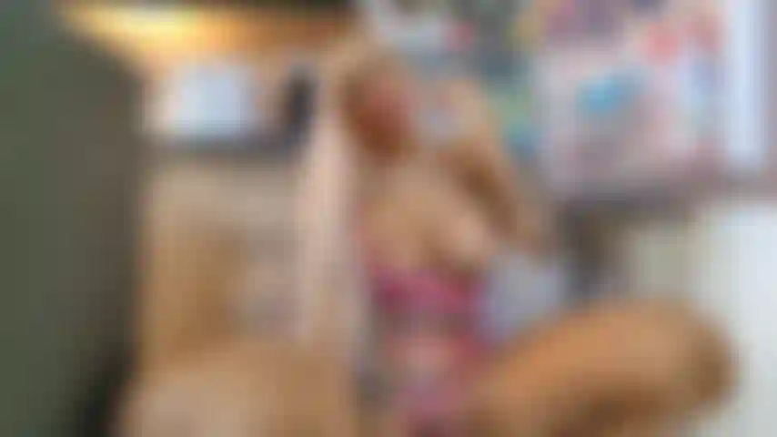 Fotze ficken sahnig mit großem dildo.