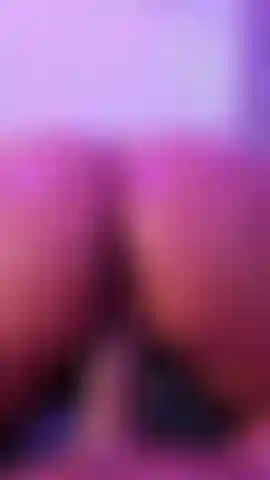 Her big ass feels delicious!!!!