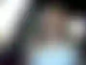 Komm, komm zu mir für ein bisschen neckenden und erfreulichen spaß in meinem truck, während ich meine brüste zeige, damit jeder sie sehen kann.