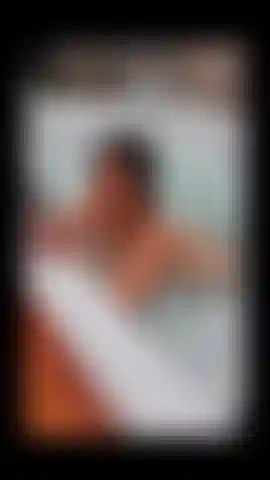 Masturbation im whirlpool.