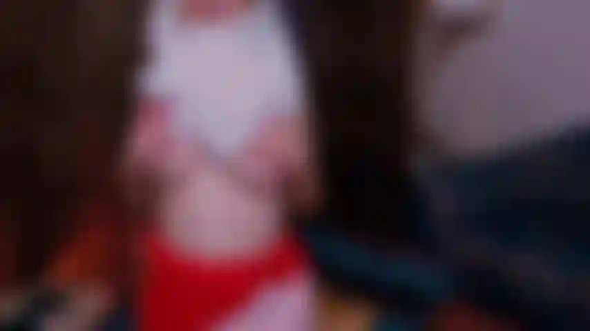 Bezaubernde Jeanny wichst fr dich