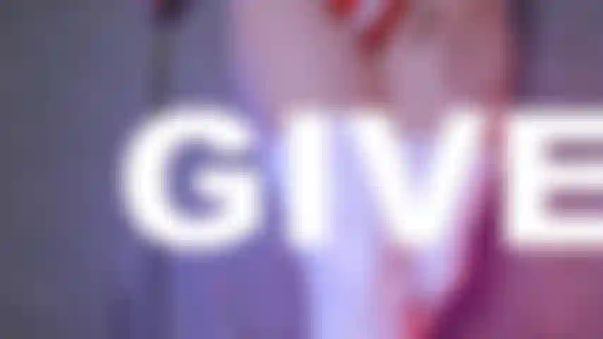 In abhängigkeit, kantig und oben ohne.