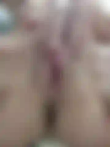 Ich masturbiere für einen mann, der sich einen runterholt. Ich komme genau in dem moment, in dem er kommt!