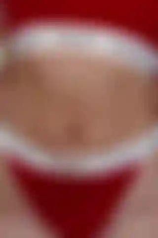 Strippen und necken.