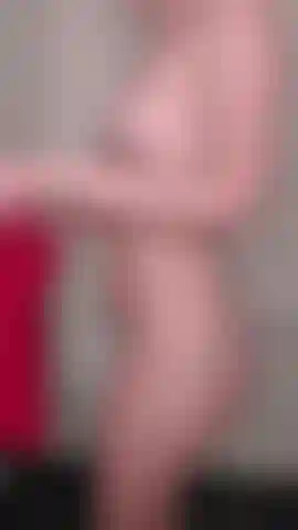 Dessous anprobieren! Welches ist dein favorit?