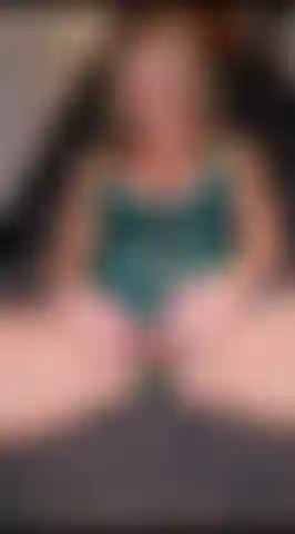 Spiele mit und esse einen creampie.