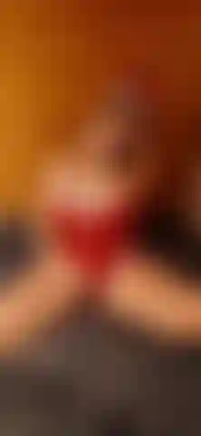 Fingere mich in einer hütte.