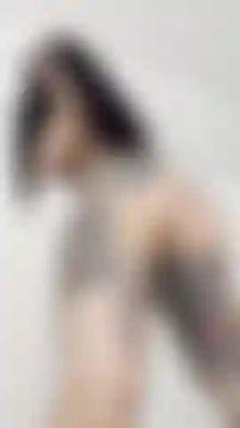 Nackt, twerkend, mit kamera darunter. Superheißer pov.