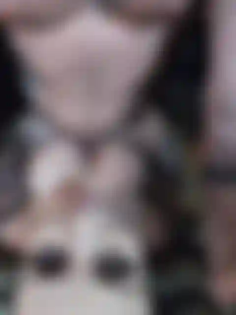 Die meine großen falschen titten gefickt bekommt.