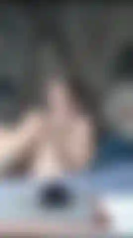 Ich halte dich zwischen meinen beinen.