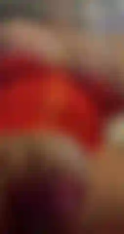 Spiele mit meinem süßen schwanz.