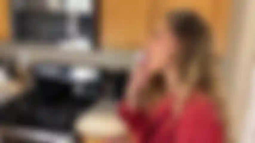 Heather sits on a pie and plays with her pussy