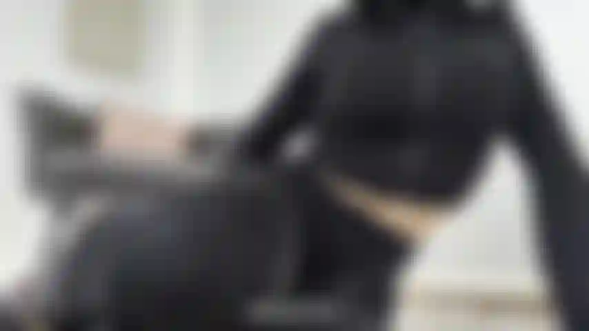 Nach dem fitnessstudio – nach meiner trainingseinheit lasse ich dich jeden teil meines körpers beschnuppern...