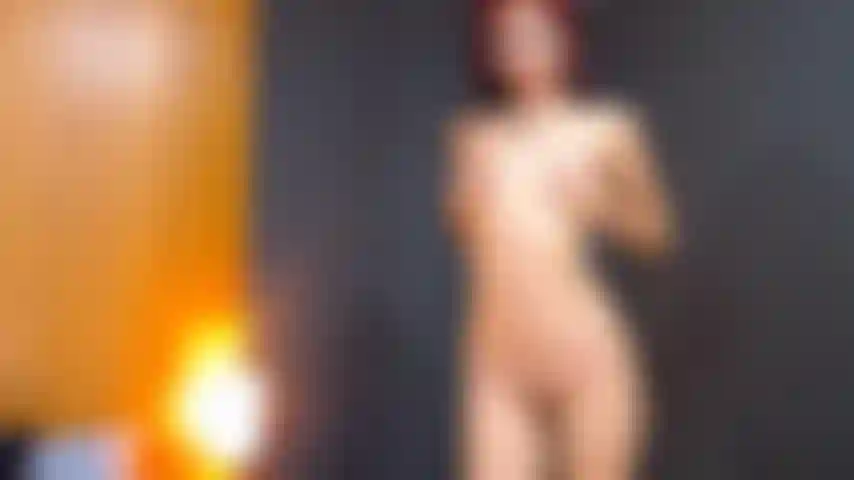 Öle meinen sexy körper ein und spreize meinen hintern.