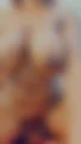 See my tity bounce as I ride that cock