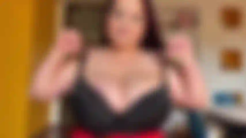 Compressed_desire_hugeboobs_bouncing-in-my-bh-and-oily-massage