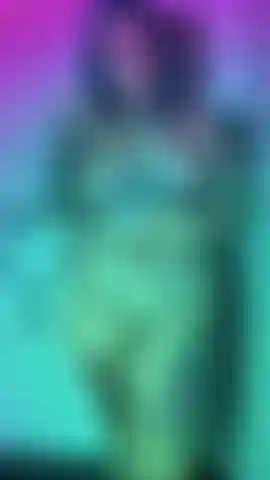 Komm und werde nass mit mir.