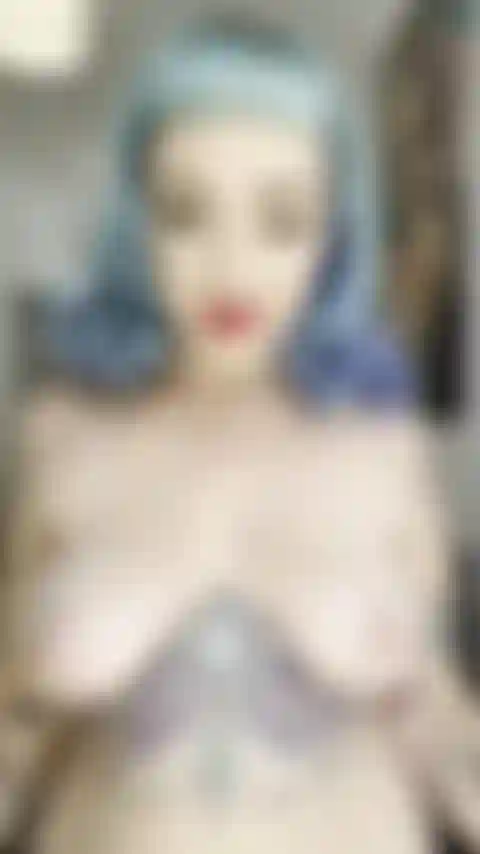 Dich mit meinen brüsten neckt.