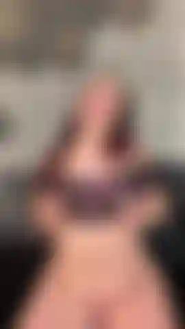 Ich spiele mit meinem glas-dildo 💦 komm nah ran & ganz persönlich!