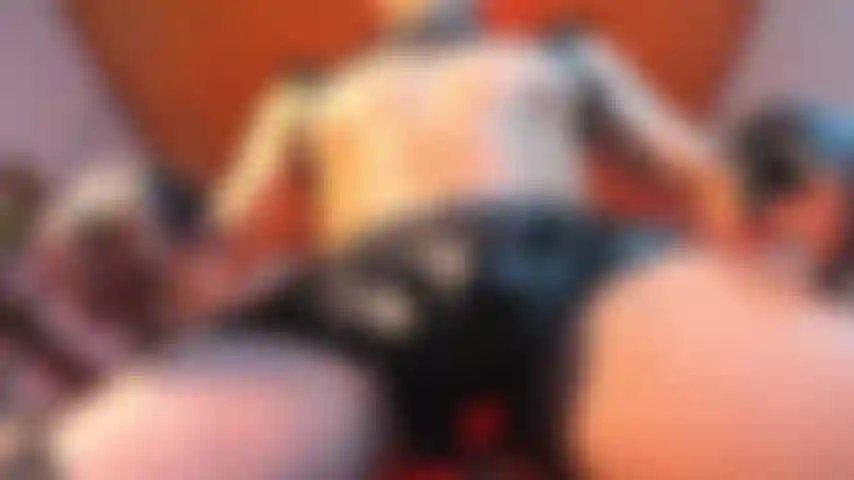 A master playing with his big package in latex