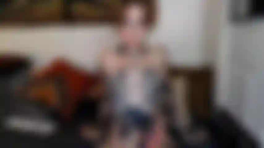 ( Stumm) schlampige blowjob-übungen, muschificken und abspritzen in einer cam-session.