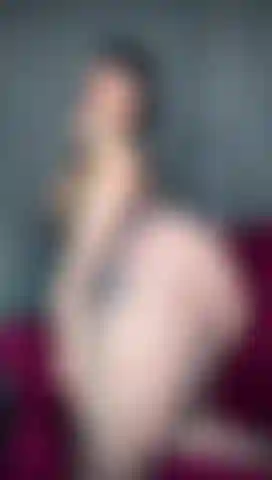 Du sehnst dich nach einer berührung!