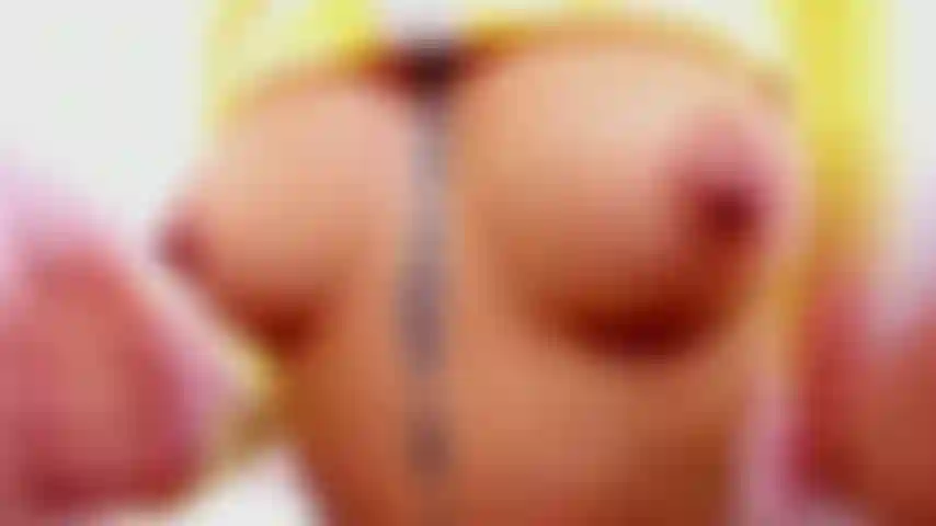 Ich möchte, dass du meine sexy haarige muschi siehst.