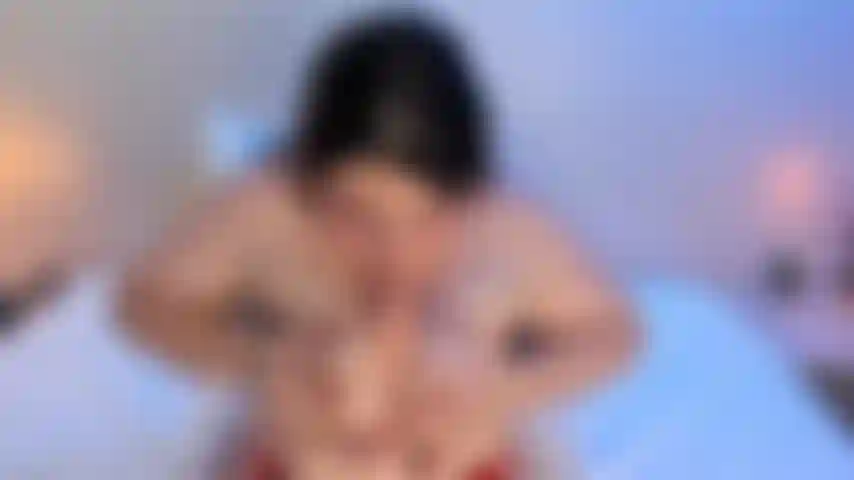 Je n'lve pas la voix, je ne me prcipite pas... car je sais que l'intense commence dans l'attente.