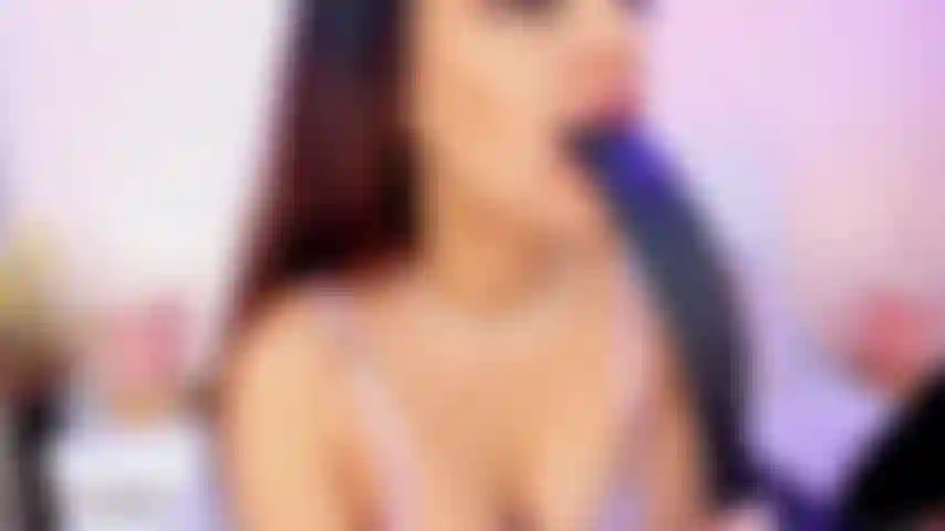 Komm und hab spaß mit meinem großen arsch.