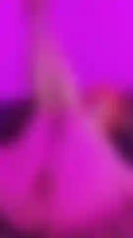 Ficke meine muschi mit hochgezogenen dildobeinen.