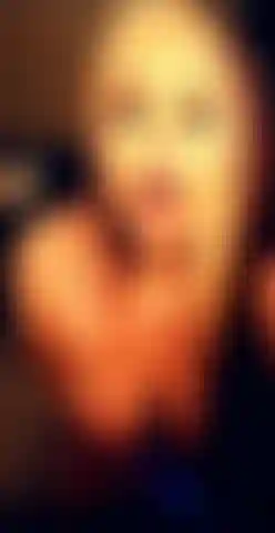 Die mit meinem körperstab zwischen meinen schenkeln kommt.