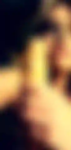 Die einen dildo abspritzt.