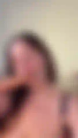 Let me tease your cock with my mouth 🥵
