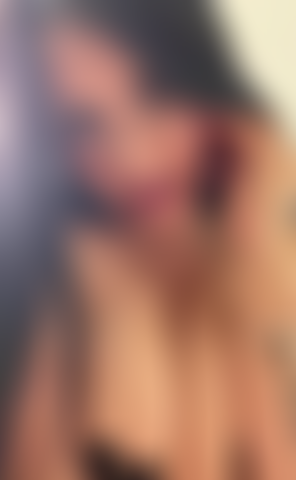 Spiel mit diesen brüsten.