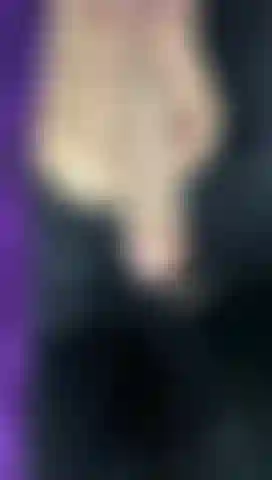 Lass mich deinen schwanz streicheln.