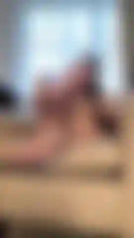 Fußfetisch in meiner latexunterwäsche.