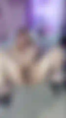 Absätze an meinen füßen … ich ficke meine muschi.