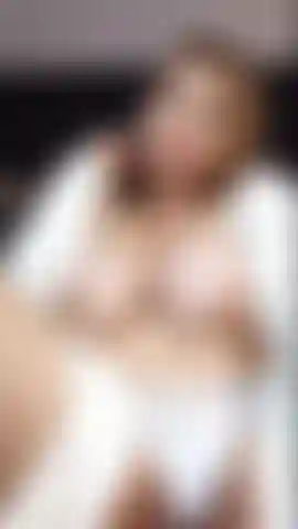 Sweet emma ... huge titis