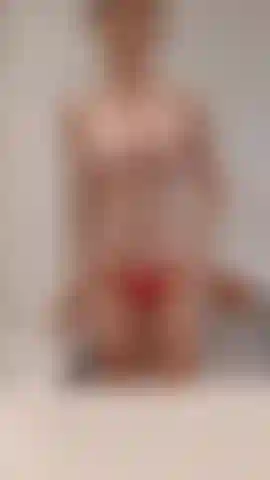 Unter der dusche dildos lutscht und fickt.