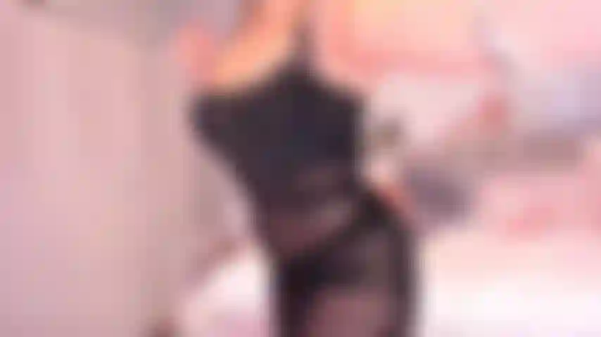 Geburtstags-goldshow 2022 – ganzkörperöl, fickmaschine, twerk, strip, squirting-dildo-gesichtsbehandlung, kuchensitzen, schlagsahne, chaotische geburtstagsshow! Lass uns diesen großen arsch einölen und zweimal zusammen abspritzen! Die ersten 12 minuten sind die vorshow, danach folgt die 20-minütige goldshow.