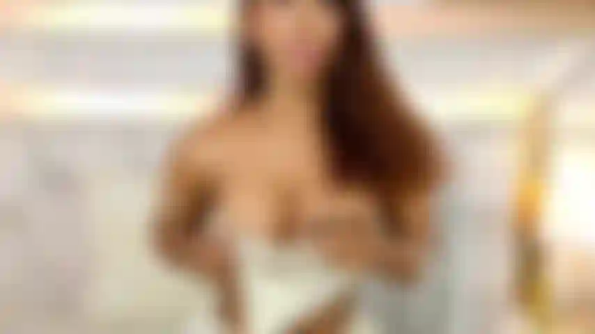 Der beste tiefe blowjob. Schlampig und stark geknebelt.