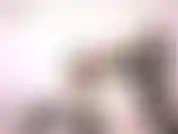 Was jetzt zählt, ist, dass du anfängst, mich in diesem sexy, glänzenden outfit mit meinen overknee-stiefeln anzubeten, während ich dich mit meinem perfekten, langen, schlanken körper wie verrückt necke.