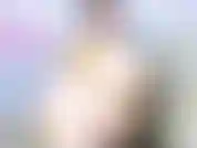 Du bist mein kleiner verdammter narr, der zu meinen füßen gehört! Buchstäblich alles, was du tust, ist das gegenteil von dem, was ich bei einem mann bis heute suchen würde. Entschuldige dich für dein egoistisches verhalten, indem du meine füße küsst.