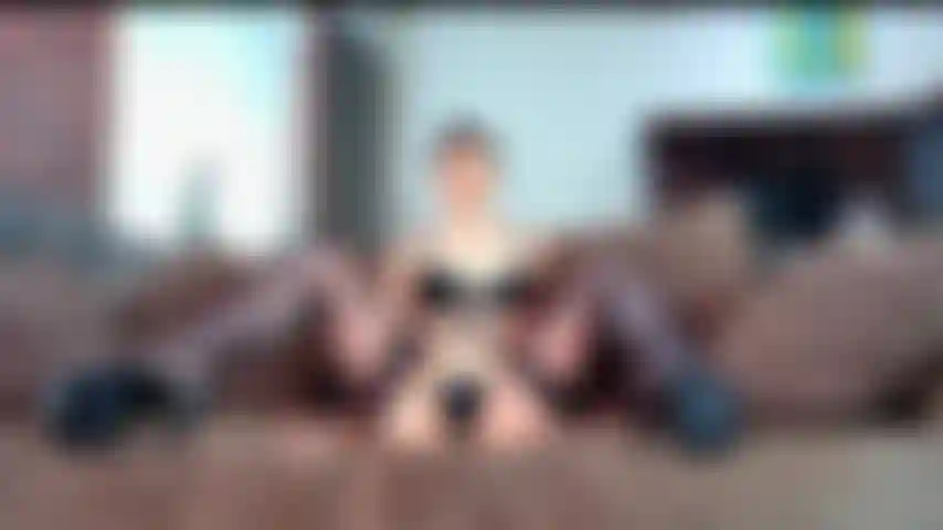 Beuge dich vor und sei meine schlampe.